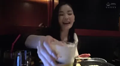 YMDS-205 いちゃラブ密着特濃せっくちゅ 憧れの本田ももを独占した一夜。