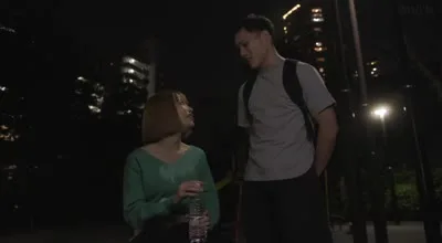 DLDSS-391 某有名ハンバーガー店で働き始めた巨乳人妻と、チャラいヤリチン大学生バイト君の歳の差セクハラ不倫映像が流出してます。 入田真綾