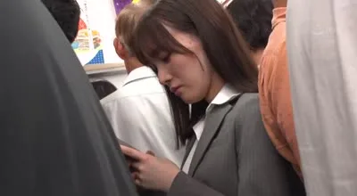 NHDTC-041 パンスト穴あけ指入れ羞恥でねっとり膣内をほじられ本気汁が滴るほど感じまくる美脚女3