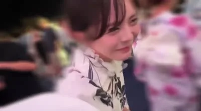 FC2PPV-4719201-浴衣里的纤细美乳