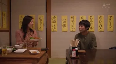 JUR-430 合鍵をもらった人妻が、男子学生が卒業するまで中出しされた一人暮らし部屋。 小野りんか