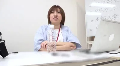 SDJS-290 マ○コまる出し！半裸AD羞恥業務 SOD女子社員 制作部 新田好実