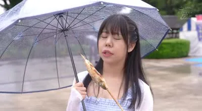 FPRE-157 ついこの間まで制服を着て登校していた田舎育ちの素朴な18歳 天然Hカップ美少女 新人 小森まい AVデビュー 小森まい