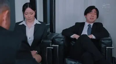 JUR-466 人妻秘書、汗と接吻に満ちた社長室中出し性交 性欲をそそるいやらしい肉体秘書―。 七海ティナ