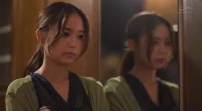 JUR-490 汗ほとばしる人妻の圧倒的な腰振りで、僕は一度も腰を動かさずに中出ししてしまった。 市来まひろ