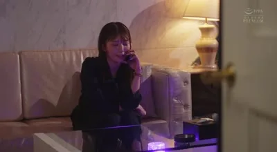 PRED-808 目が覚めたら隣に下着姿の女上司が…！？いつもは上から目線で高圧的なのにスケベな瞳でデレデレしてくる…まさか…ヤッたのか俺ッ！山岸あや花