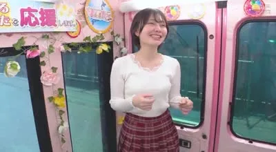 DVMM-326 マジックミラー便 18歳＆19歳の素人女子大生 初めてのじゅぼじゅぼバキュームノーハンドフェラ編 顔出し解禁！総発射16発！8人全員SEXスペシャル！