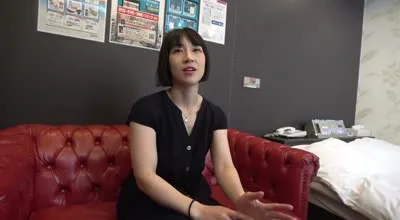 FC2PPV-1527417纤细苗条的成熟女性