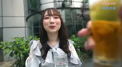 EROFV-241 素人JD【限定】りあちゃん20歳 地下アイドルとして活動していたのにファンと繋がって解雇されたビッチガール！！クビになってすぐ男遊びしている反省の色0のノ
