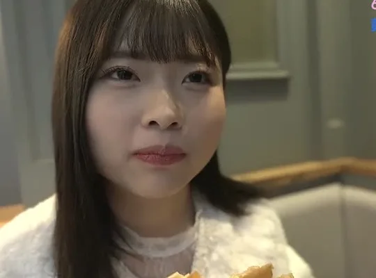 EROFV-235 素人JD【限定】あやめちゃん20歳 JDよりも年下にしか見えない超絶童顔ガール！！148cmでGカップという奇跡のボディの持ち主！！征服欲を掻き立てる激エロむすめに