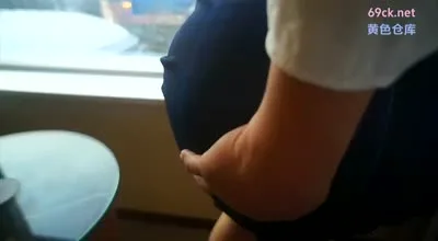 FC2PPV-1073885翘臀戴着眼镜的女学生小沙25岁与双涡轮散步调教在眼镜穿着游戏中的美丽翘臀理科女生疯狂状态