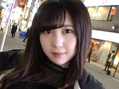 骑兵破解GANA-2418 マジ軟派、初撮。 1577 健康器具のレビューをYo●Tubeに上げたい！新宿でナンパしたガールズバー店員に電マを当ててみると…？爆乳揺れまく