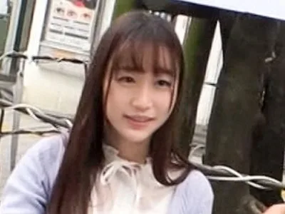 骑兵破解GANA-2384 マジ軟派、初撮。 1554 新宿で映える美少女を確保！経験人数2人のほぼ処女！大人の階段をチ●ポで感じて階段を駆け上がろう♪スベッスベの