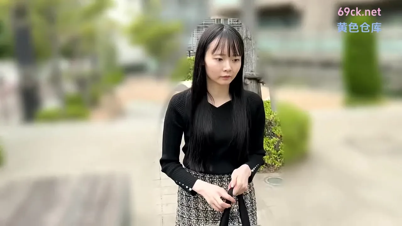 FC2PPV-4868579首秀瘦长身材的排骨美人雪白肌肤久违的身体被大棒深入到深处高潮不断痉挛怀孕了不能射里面无视之在茂密湿润的阴部内射精