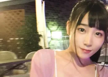 骑兵破解GANA-2138 プールナンパ 28 ナイトプールで女子2人組をホテルへ連れ込み！ノリノリの友達は男と別部屋でSEX！置いてけぼりの優衣ちゃんは戸惑いつつ