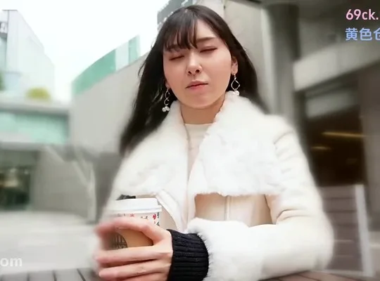 FC2PPV-4786379-处女牙医粉嫩酥胸初尝湿透