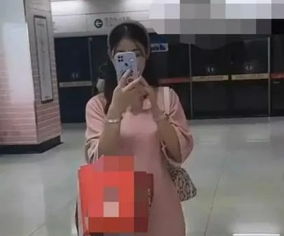 和嫂子在酒店做爱后被我哥发现还没体验和嫂子磨豆腐的快感就被迫离家