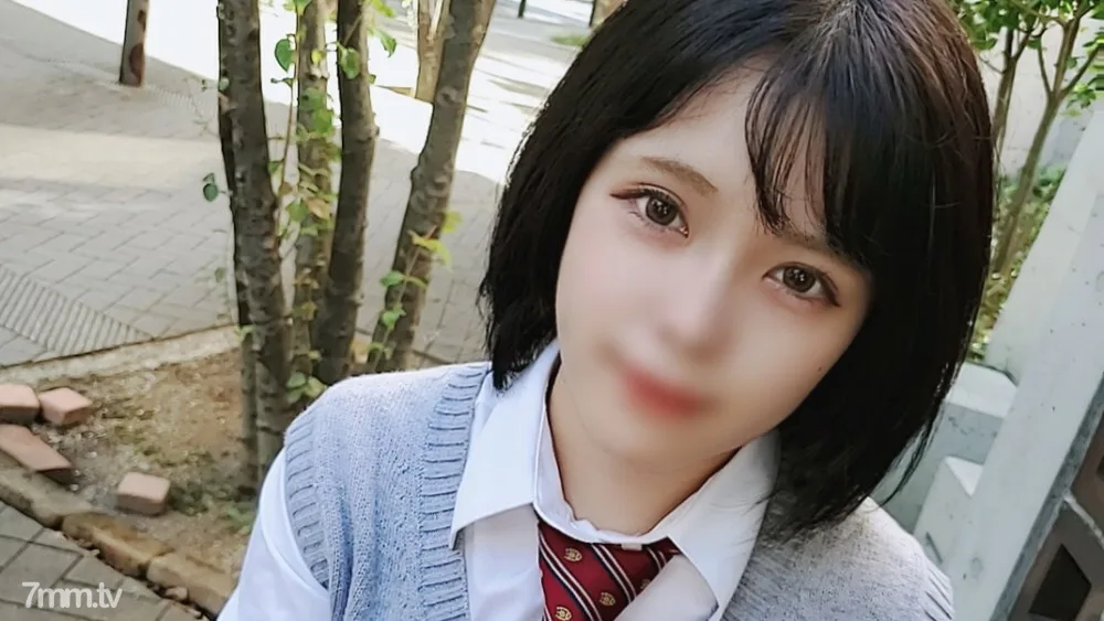 FC2-PPV-2359625 第一枪！ !!数量有限！ [未经审查] 天真听话的漂亮女孩被带进一个封闭的房间和阴道射精！ !!我通常假装是认真的......（奖金首次出现口交口交）