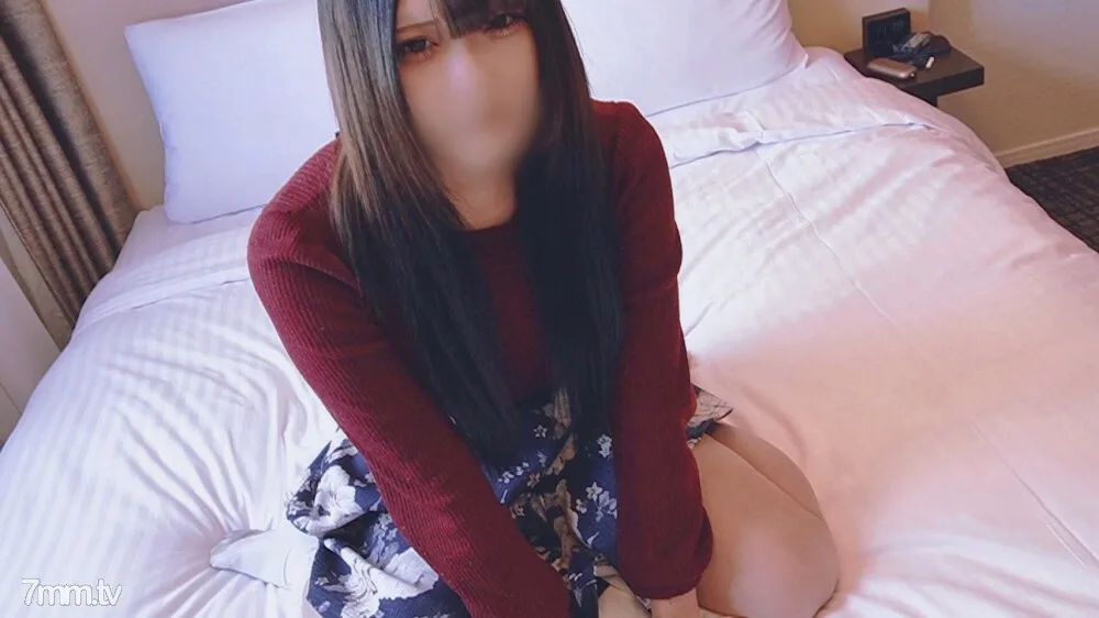 FC2-PPV-2517256 [完成第一枪] [外观] Concafe小姐的活跃学生Kana-chan因困难而紧急支援。大量生松鼠与禁欲8天的愤怒的Kimooji阴茎一起发射。