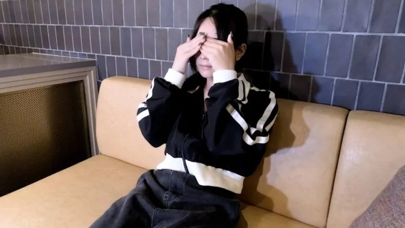 FC2-PPV-4799141 这位K罩杯半身女郎拥有令人难以置信的性感翘臀！那些见过她并对她撸过的男人真是太幸运了，这是她的第一篇性爱帖子