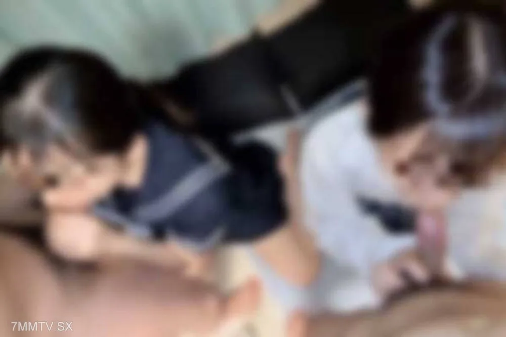 FC2-PPV-4805942 【疯狂】「19岁美少女穿著流浪制服4P」 肌肤如天使般破碎♡ | | FC2电子市场