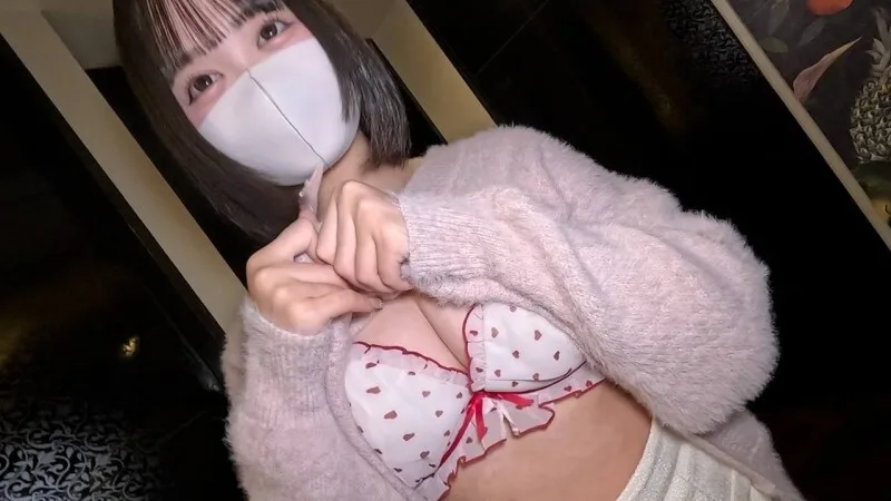 FC2-PPV-4813294 【黑发波波头，G罩杯】我和一个非常迷人的女孩成了朋友，然后和她发生了性关系。 G罩杯的乳交真是太棒了。