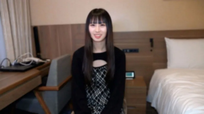 FC2-PPV-4838166 【无码】一位美丽、整洁的黑发女孩！她眼神迷离，一边帮你口交一边抬头看著你。她的浏海是直的！她很可爱，但有点变态。她会射在你体内。 *附赠高清画质