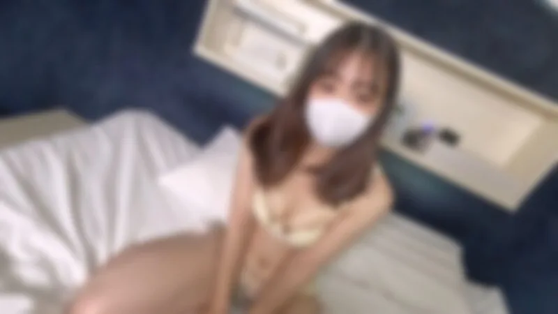 FC2-PPV-4851821 ♡ 半价优惠至3月4日【无码,完全业余,半生不熟】一个超级可爱的20岁女孩让一个疲惫的老男人吃尽苦头!她被她超粗的阴茎深深插入!