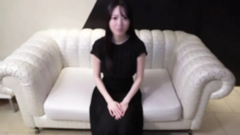 FC2-PPV-4869607 【首拍/豪华特典】一位美丽、肤白貌美、身材苗条的钢琴老师。她羞涩地泛起红晕，散发出成熟的性感魅力，并发出动听的呻吟声。