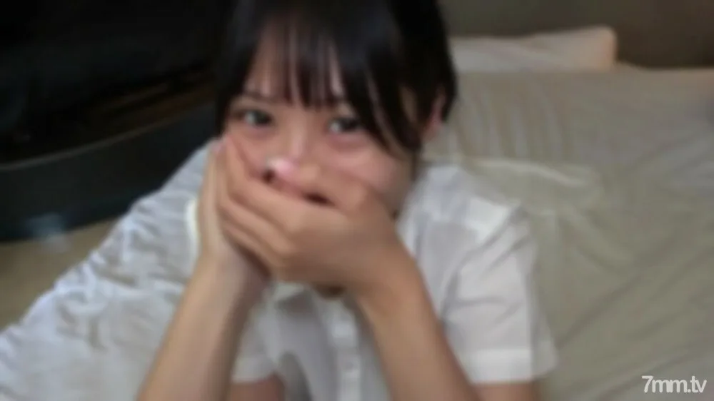 FC2-PPV-2738234 拥有 90,000 名关注者的活跃模型。超然纤细美人未经处理的美穴，如蜂蜜般溢出大量爱汁。看著白细的领口，亮泽的锁骨，以及出众的比例，大量的阴道精液射了出来。