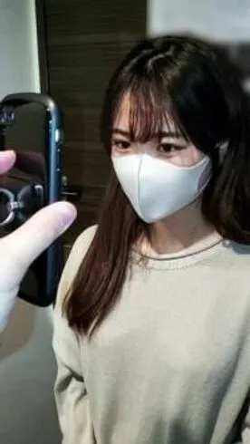 FC2-PPV-1777624 25号删【制裁】一个纤细无辜的女大学生。抓住弱点强行，阴道射精，不避孕。