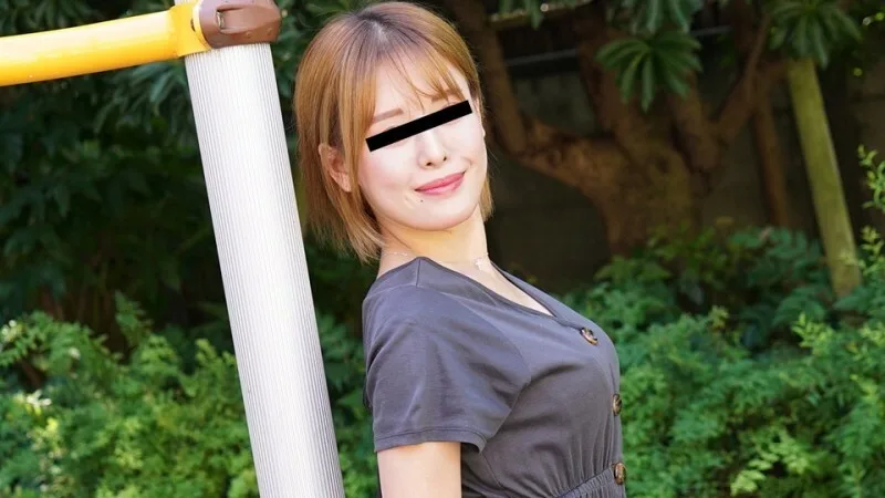 PACOPACOMAMA-042724_100 一个可爱的已婚女人正处于出轨的巅峰期