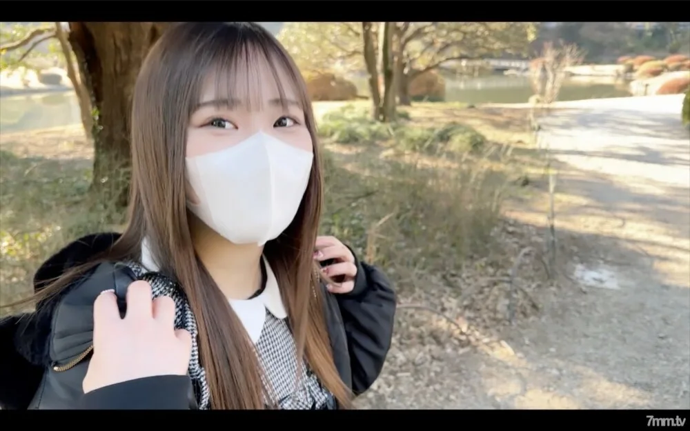 FC2-PPV-2892244 [play脸] [有奢侈福利] [中出] 纯真白皙G罩杯美少女，配上可爱的动漫声音！ “不要在里面做。” 最后，她没有问她任何问题，就射出阴道射精。 FC2-PPV-2892244