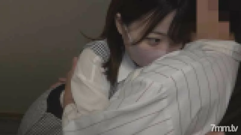 FC2-PPV-2890108 Last 100“#39”面包店招牌少女，围裙连续做爱。大屁股上的颜射♡两种感觉♡FC2-PPV-2890108