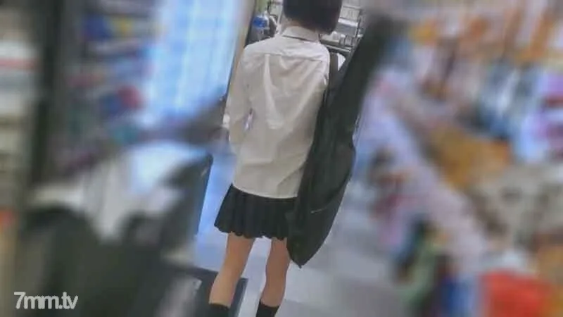 FC2-PPV-2944630 [直到6/12]县普通③美腿乐队女孩，从工作室回家的路上卡拉OK，生松鼠，在酒店阴道射精FC2-PPV-2944630