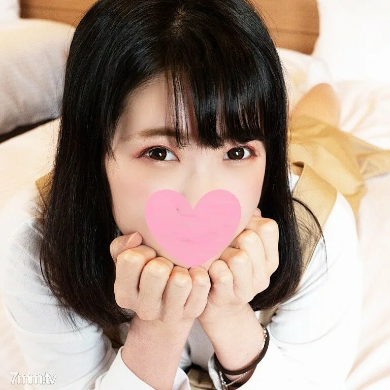 FC2-PPV-2984462 [未经审查] [配音] E 杯的前偶像配音演员♡没有与 Ojisan 公鸡的手口交仔细用眼睛。他拿著公鸡而不是麦克风，在床上而不是舞台上喘气，然后发疯了。