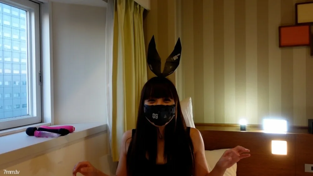 FC2-PPV-3042127 与美丽的秘书绫酱进行角色扮演。用兔子和水手服射一次，用阴道射精一次