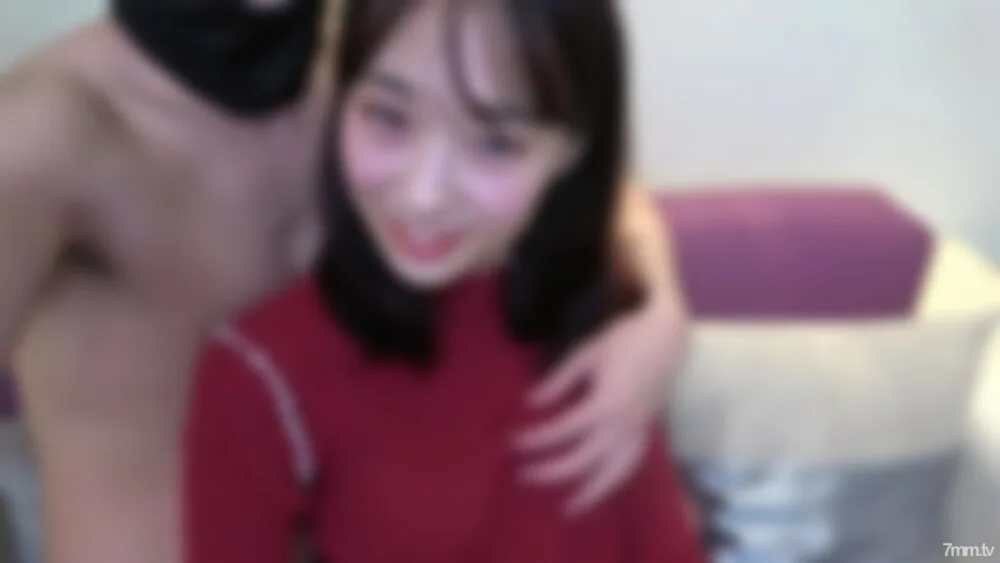 FC2-PPV-3074549 某著名大学学习英语文学的一年级学生。 18岁白皙修长美人。充满笑容和魅力的表情完全变了，一位经验丰富的人的未经验的阴部因反复喊“泡菜……”而湿透了。即使是大量的面部射精，脸上也会露出灿烂的笑容。
