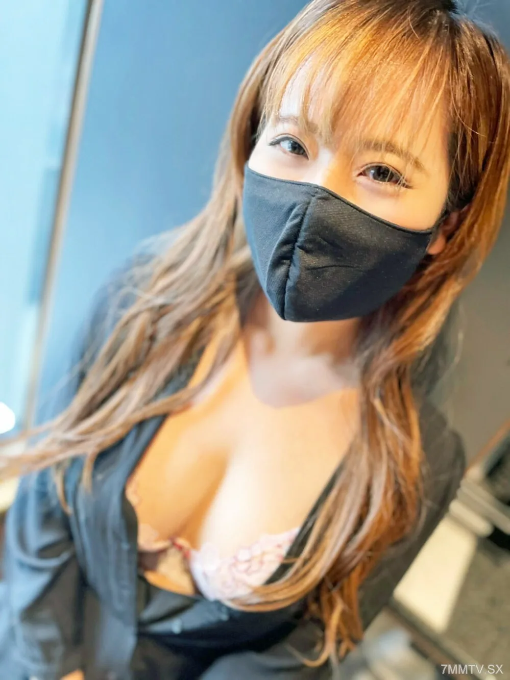FC2-PPV-3150205 [无码] [纤细F罩杯] 款式出众！一个美丽丰满的姐姐的图形戴绿帽视频。我第一次和男朋友舔肛门的经历离开了。男友坤对不起，我两次射进她的小穴。