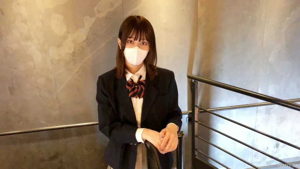 FC2-PPV-3166705 *半价至1/20！ [泄露] 完美无缺的20岁巨乳天使第2弹！ ！校服和女神转生一模一样。你为什么不加入我们的这个奇迹时刻！
