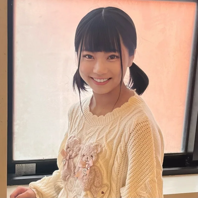 FC2-PPV-3176617 [看起来像Paruru的Rin-chan]我让这么可爱的女孩从嘴里射精吞下了很多精子