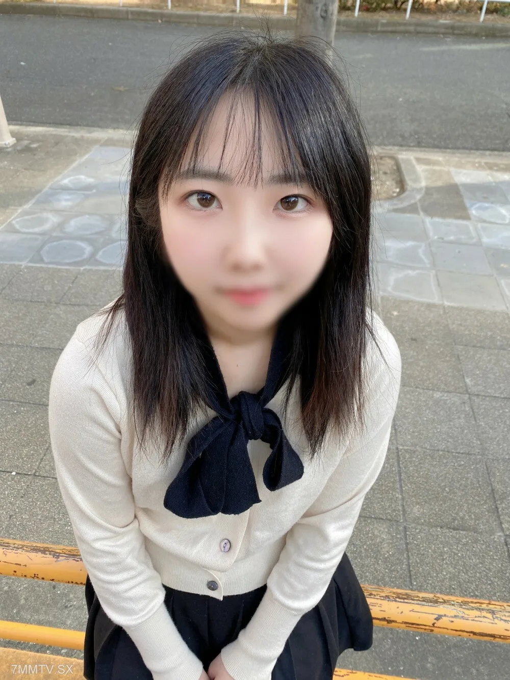 FC2-PPV-3192256 1周限定2980→1980【2作品+α/初拍】麻美酱，清纯乖巧的少女。这是奇闻趣事两次拍摄的阴道暨和摄影师的摄影。
