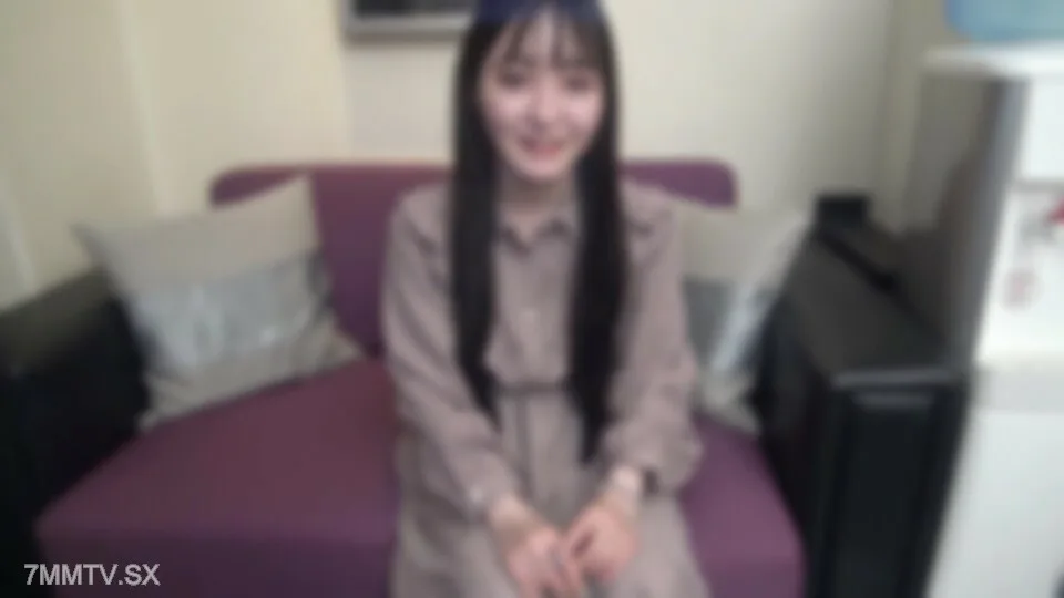 FC2-PPV-3249839 我买了一个白丝苗女。拥有强健体魄的大量精子！