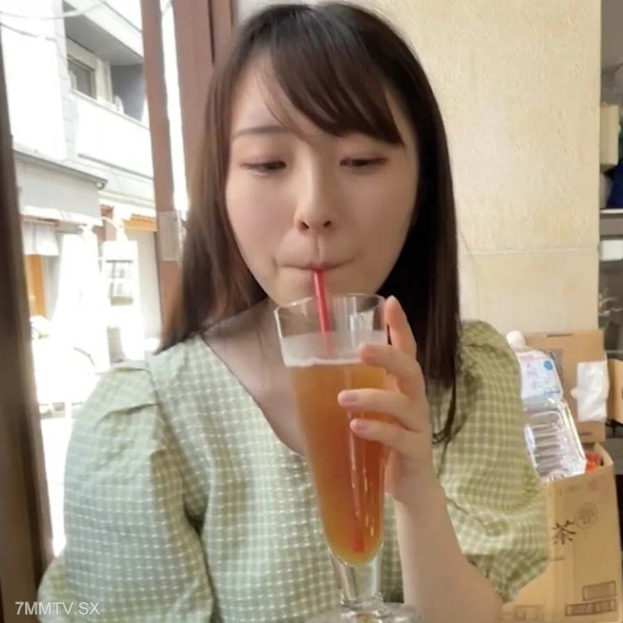 FC2-PPV-3437395 午餐后 10 分钟与未来的酵母关节你可以做什么 Shinobu 口性交射精 10 分钟