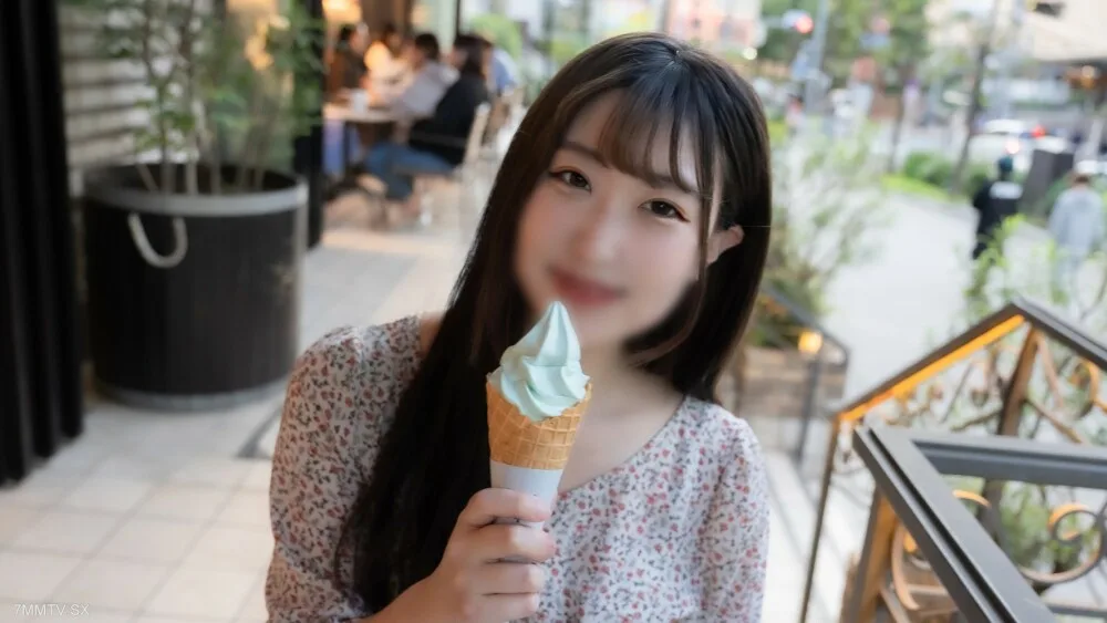 FC2-PPV-3986218 贪婪好色的小偷。于的生殖器被刺穿，于的身体被枪击。深喉射精★
