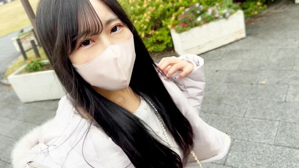 FC2-PPV-4075436 一个奇怪的故事，一个超级美丽可爱的女性朋友♡离开市中心后，我进入一家酒类商店，去一家酒类商店进行爱情和中出性爱，有多少人被拒绝♡在幕后，有是一个开放的交换场景FC2-PPV - 4075436