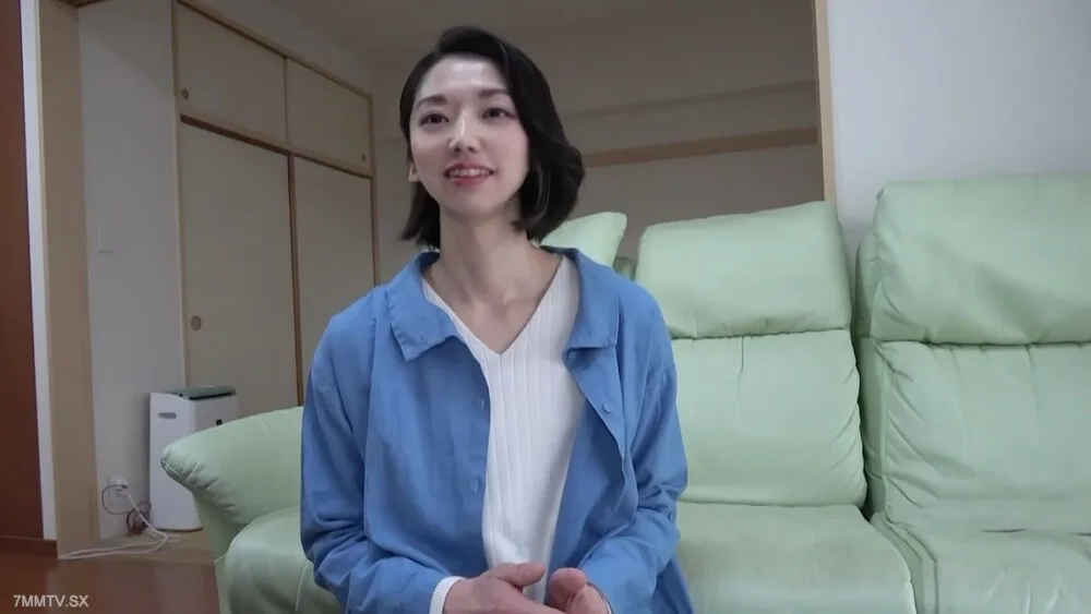 FC2-PPV-4094714 女警官和美结婚7年，在宿舍发生性生活，首次提供中出。