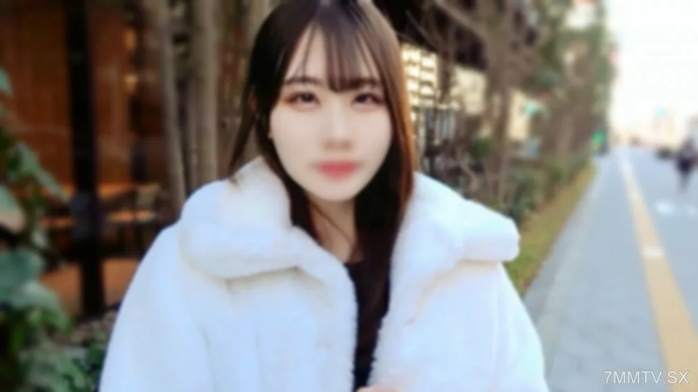 FC2-PPV-4311634 我有一个漂亮的白色e杯美女每次打电话173日元！会议中，我私下发生了性爱！ *高品质版书