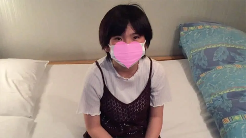 FC2-PPV-1123358 纳兹 18 岁，生。黑短发俱乐部女孩的脸部射液 [来自町田的绝对业余]