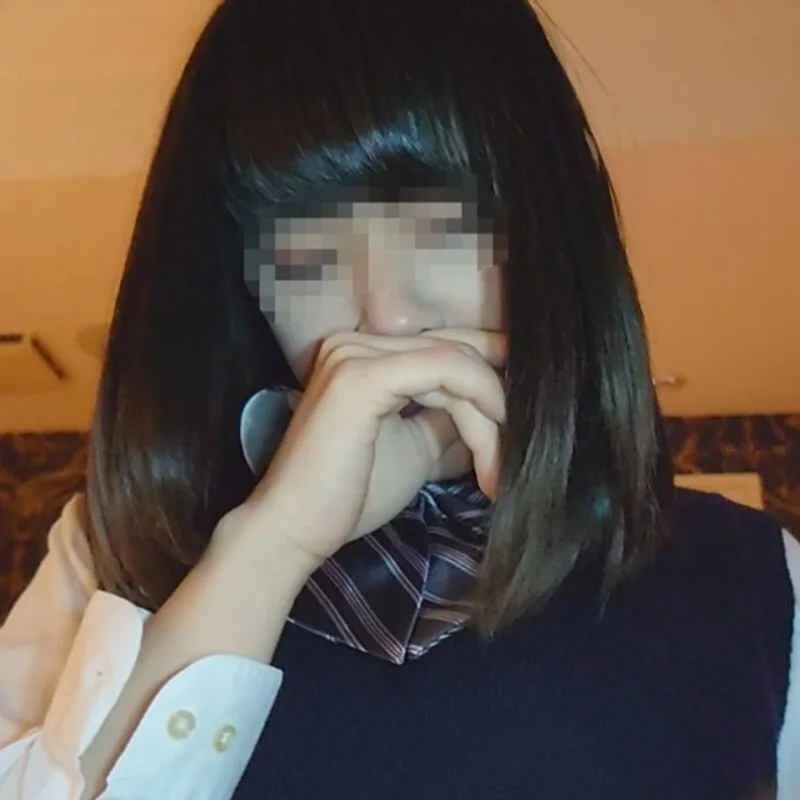 FC2-PPV-4702974 [无需制服] 一位拥有美腿和完美臀部的美女，拥有多毛的阴部，并在她体内射入大量精液 [奖励：高质量]